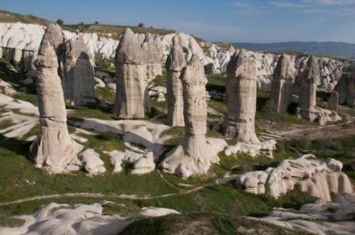 cột đá có hình thù nhạy cảm ở cappadocia
