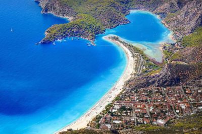 Bãi biển Oludeniz có vẻ đẹp xanh ngắt nhất thế giới ở Thổ Nhĩ Kỳ
